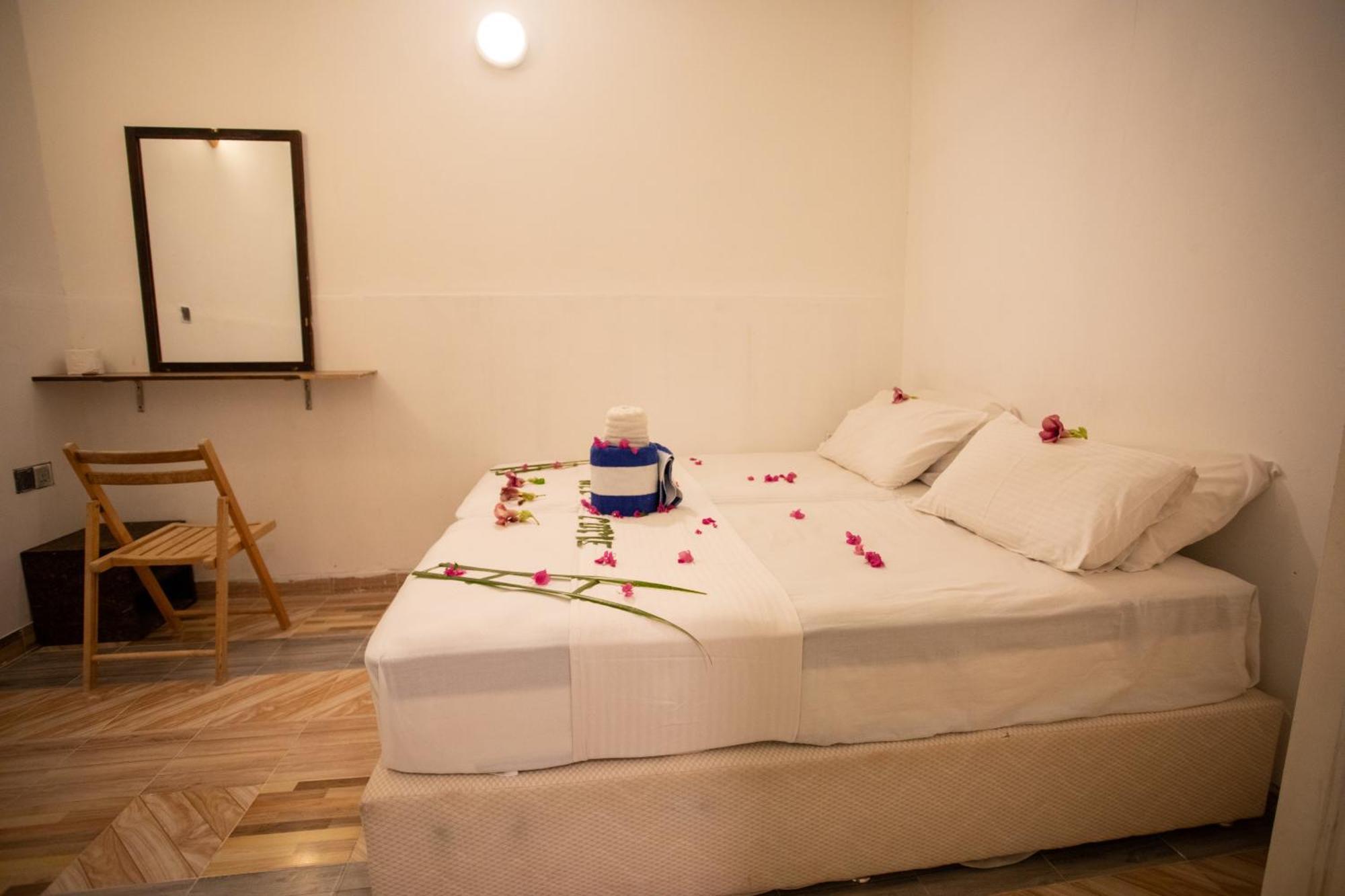 Ihaven Thulusdhoo Hotell Eksteriør bilde
